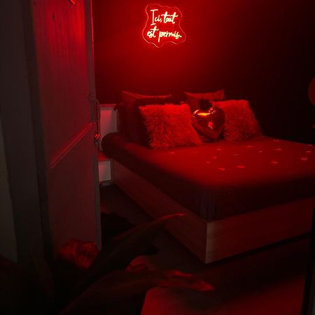 Eden House, Cocon Sensuel Et Romantique Avec Jacuzzi 卡庞特拉 外观 照片